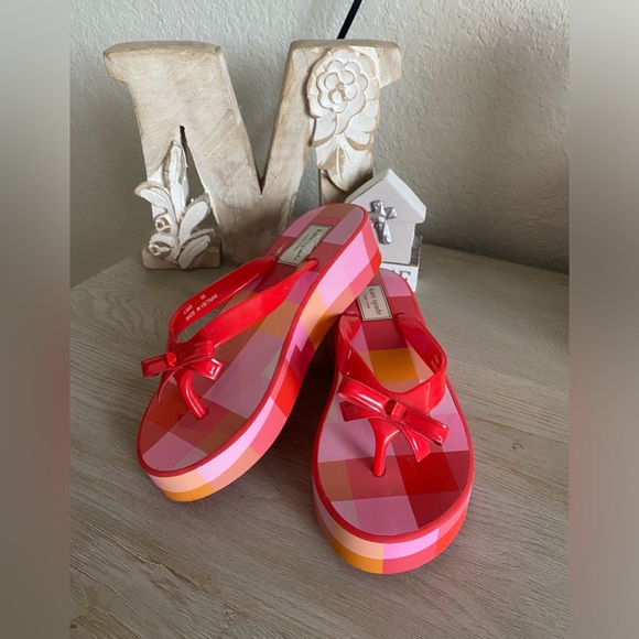 Sandals - Picture 2 of 4